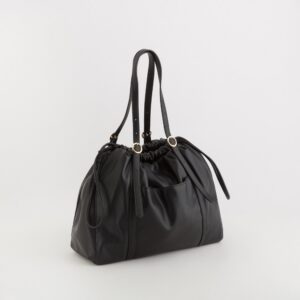 Femeia cumparaturi - Elena